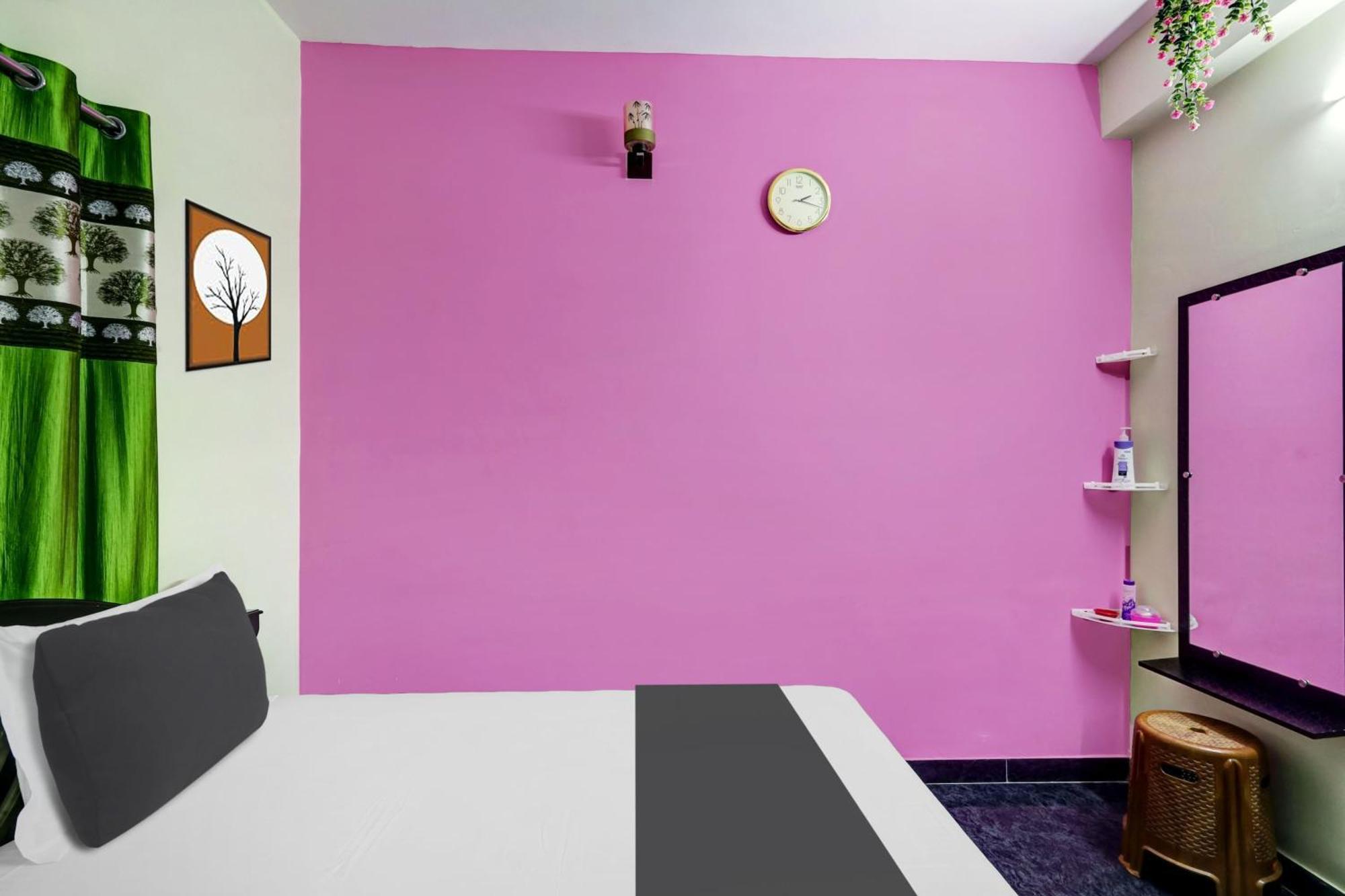 טירופאטי Sri Sakthi Home Stay - Beyond The Expectations- 10 To 15 Minutes Drive From Railway Station And Bus Station מראה חיצוני תמונה