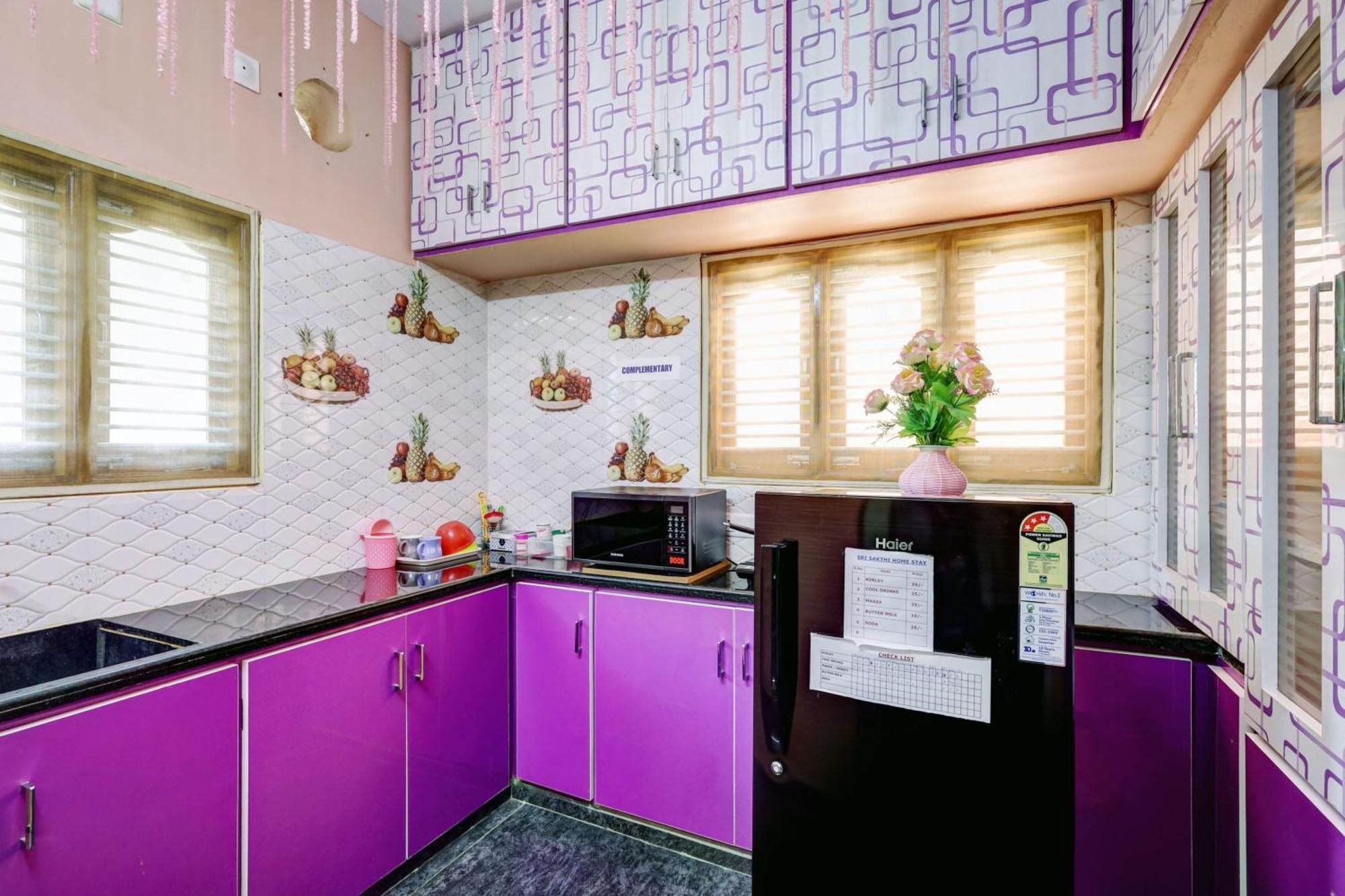 טירופאטי Sri Sakthi Home Stay - Beyond The Expectations- 10 To 15 Minutes Drive From Railway Station And Bus Station מראה חיצוני תמונה