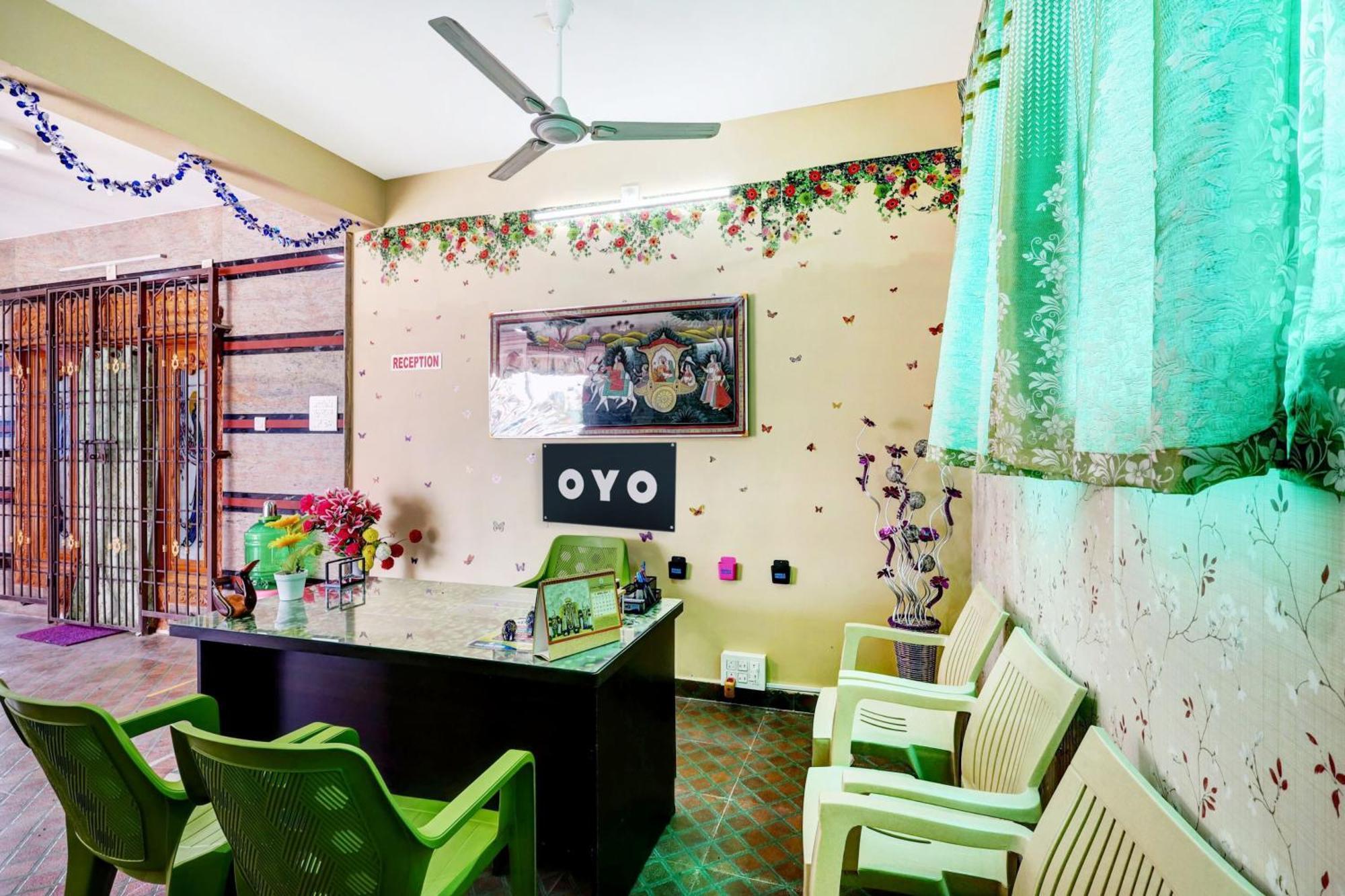 טירופאטי Sri Sakthi Home Stay - Beyond The Expectations- 10 To 15 Minutes Drive From Railway Station And Bus Station מראה חיצוני תמונה