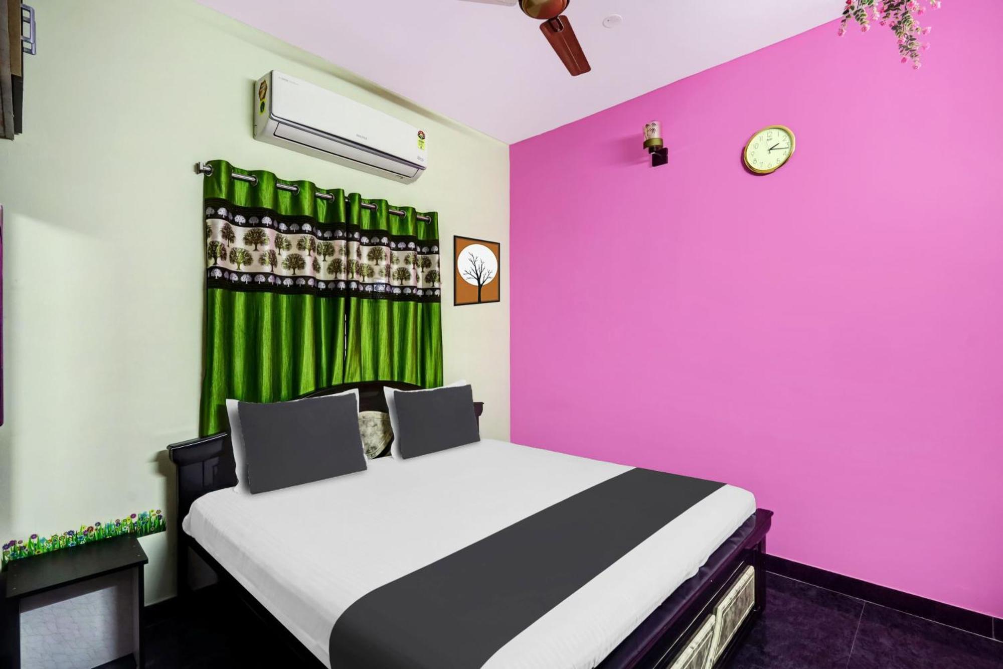 טירופאטי Sri Sakthi Home Stay - Beyond The Expectations- 10 To 15 Minutes Drive From Railway Station And Bus Station מראה חיצוני תמונה